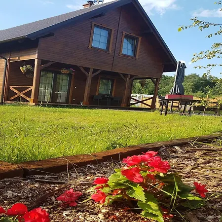 Wooden In Skrzynia With Terrace Hébergement de vacances Osiek (Pomerania)