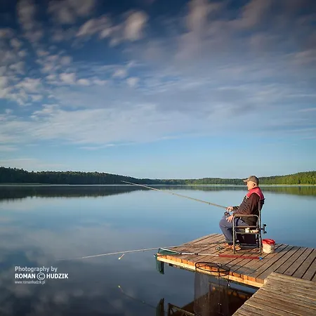 Hébergement de vacances Wooden In Skrzynia With Terrace Osiek (Pomerania)