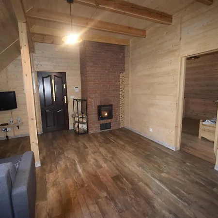 Wooden In Skrzynia With Terrace Hébergement de vacances *