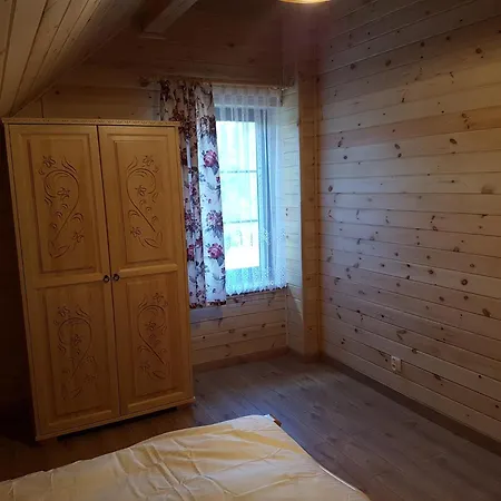 Wooden In Skrzynia With Terrace Hébergement de vacances Osiek (Pomerania)