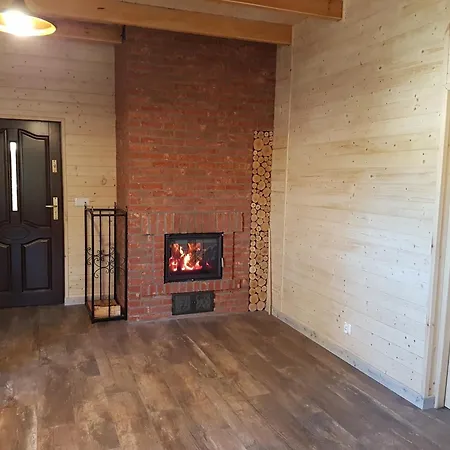 Wooden In Skrzynia With Terrace Hébergement de vacances Osiek (Pomerania)