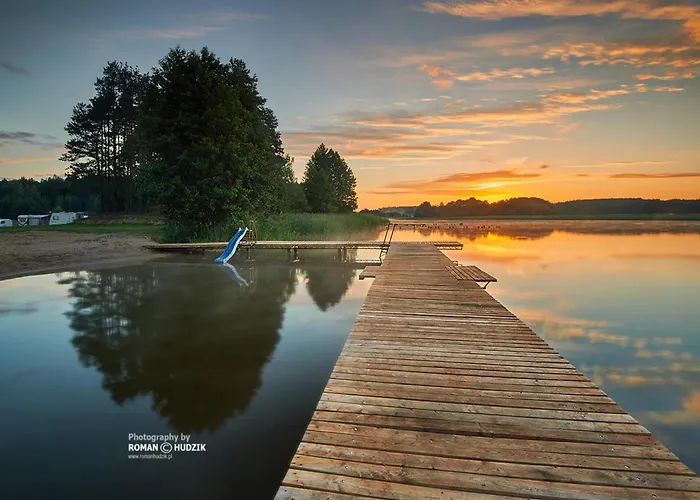Wooden In Skrzynia With Terrace Osiek (Pomerania)