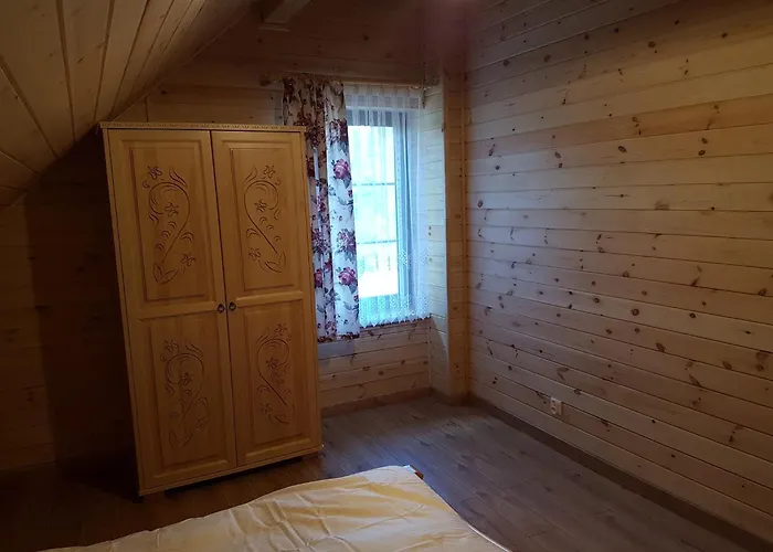 Wooden In Skrzynia With Terrace Prázdninový dům Osiek (Pomerania)