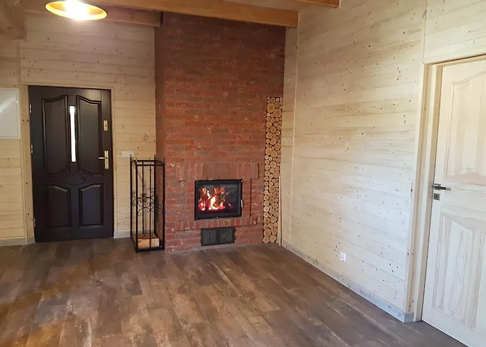 Wooden In Skrzynia With Terrace Prázdninový dům Osiek (Pomerania)